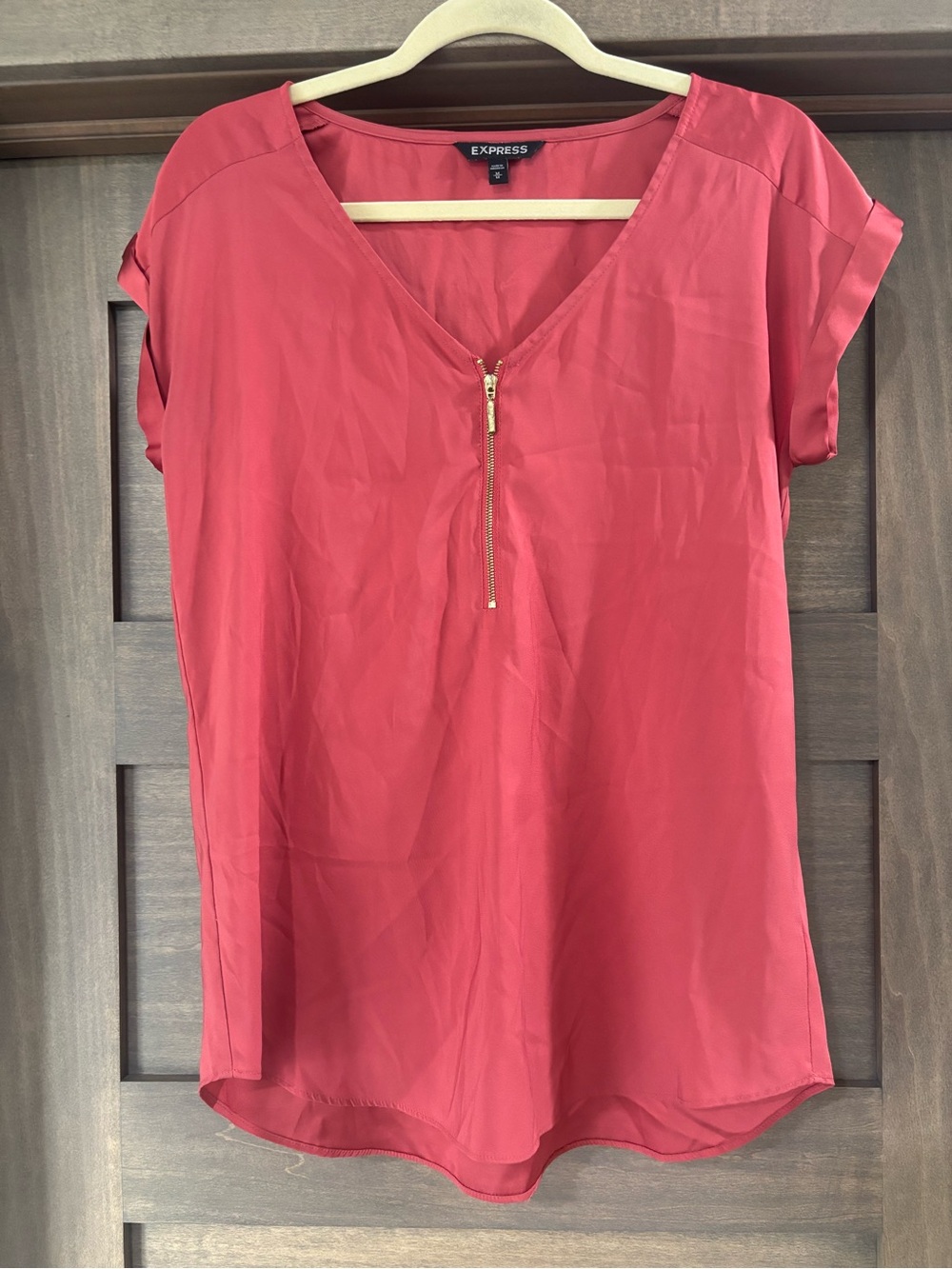 Express Coral Zip V-Neck Short Sleeve Blouse
